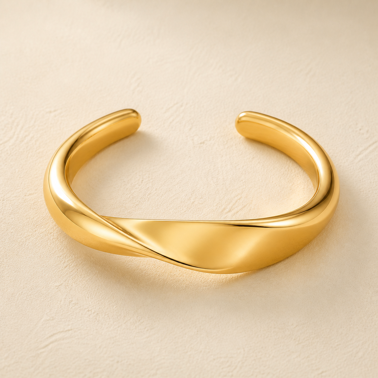 Ondine Sculpted Cuff