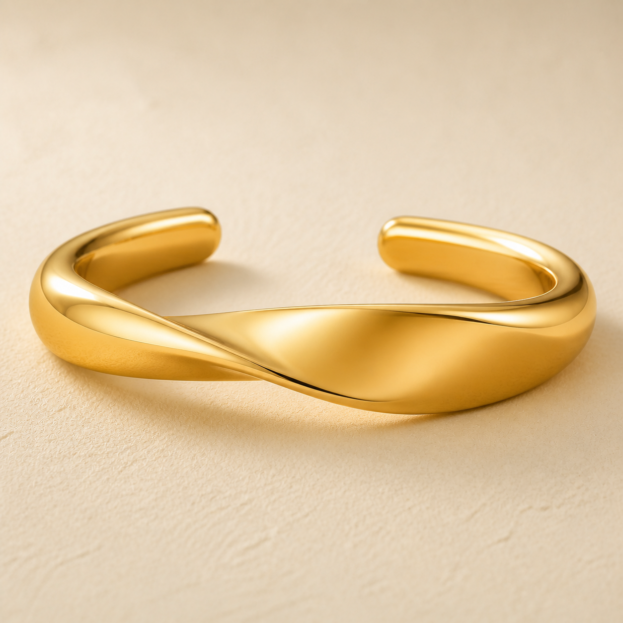 Ondine Sculpted Cuff